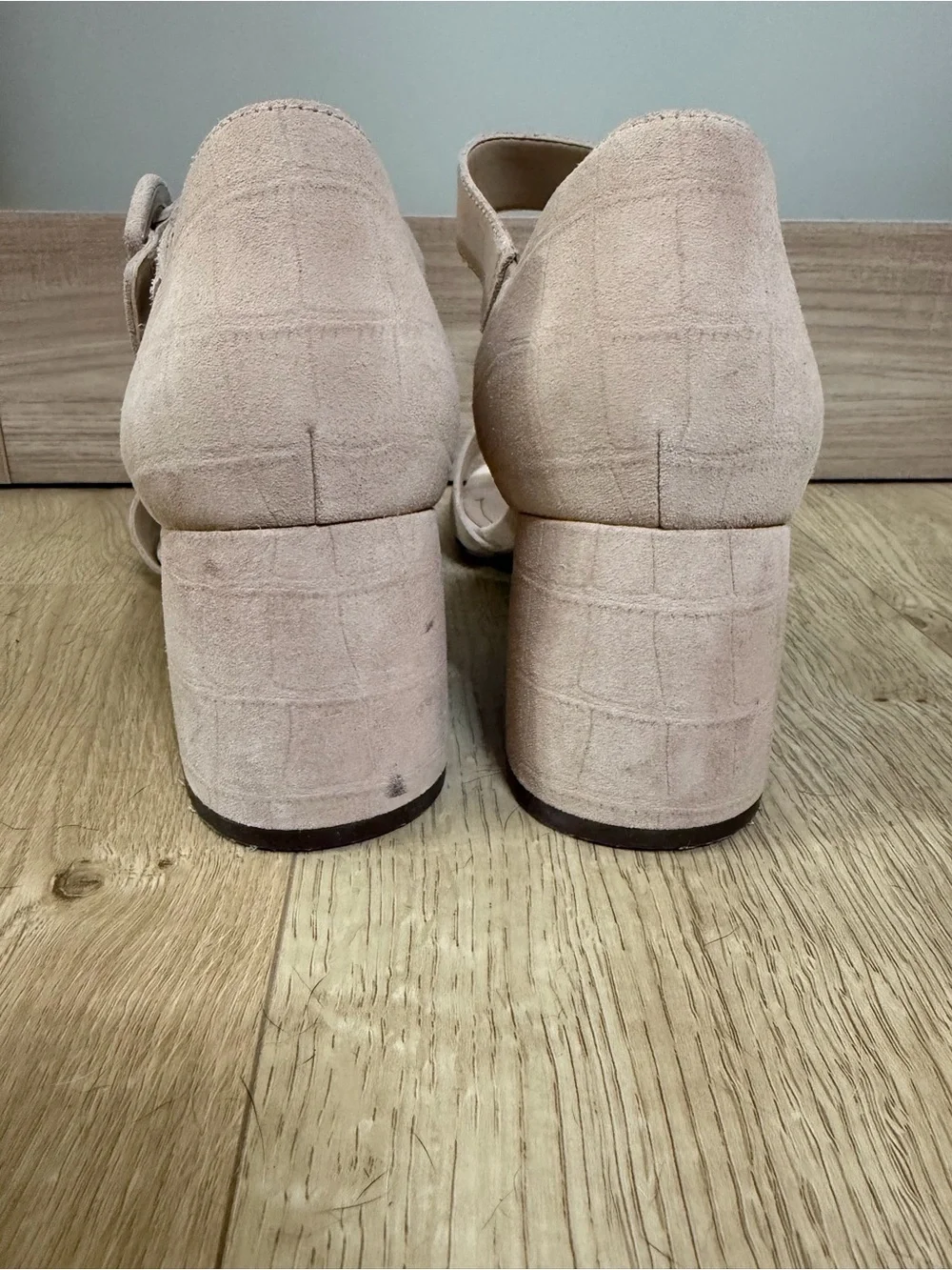 Vionic stylish sandals